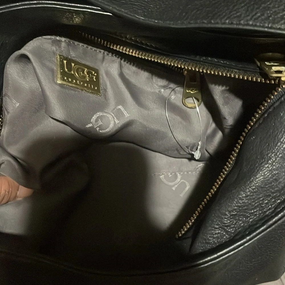 Ugg black pebbled leather hobo purse